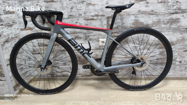 Карбонов шосеен велосипед BMC Teammachine SLR01 Four Disc Ultegra Di2 CRD351 | 47, снимка 12 - Велосипеди - 53664398
