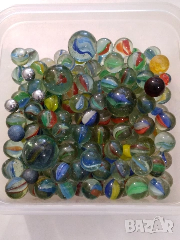 130 броя Стъклени топчета,/сирийчета/