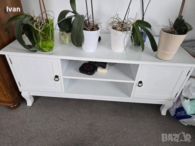 Шкаф за телевизор