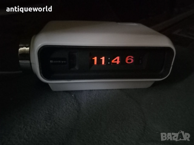 Sanyo Флип Часовник , Будилник 1970те, снимка 8 - Антикварни и старинни предмети - 52845456