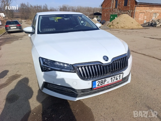 Skoda SUPERB  Lauren & Klemens