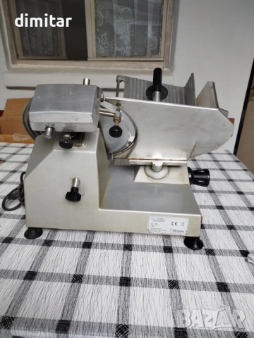 Професионална слайс машина - 250 мм, снимка 6 - Кухненски роботи - 52814092