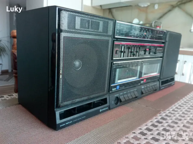 Радиокасетофон стерео-Hitachi.За ремонт,части,майстор., снимка 2 - Радиокасетофони, транзистори - 50238826