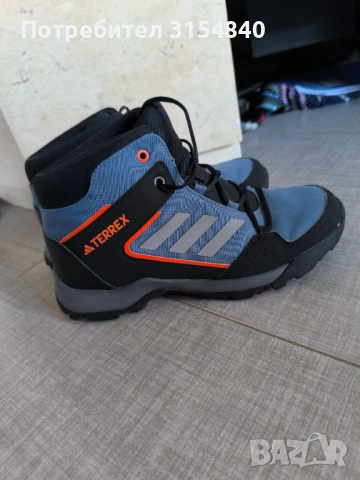 Боти адидас 25 евро-38 номер , снимка 3 - Детски боти и ботуши - 53866030