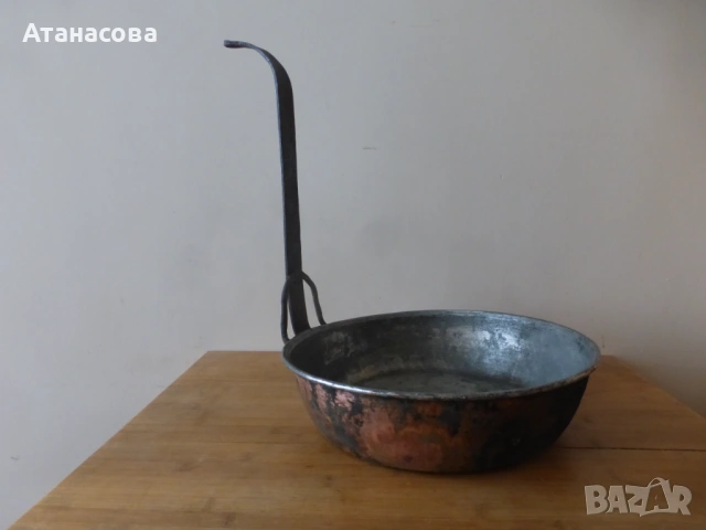 Стар голям меден тиган 1930 г, снимка 3 - Антикварни и старинни предмети - 53581896