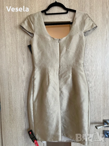 Оригинална рокля Emporio Armani, снимка 4 - Рокли - 53637391