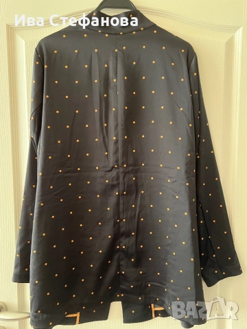 Ново без закопчаване разкошно кукленско  дамско елегантно сатен сатенено сако на точки , снимка 2 - Сака - 51778932