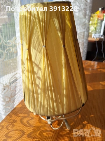 Лампа за нощно шкафче.