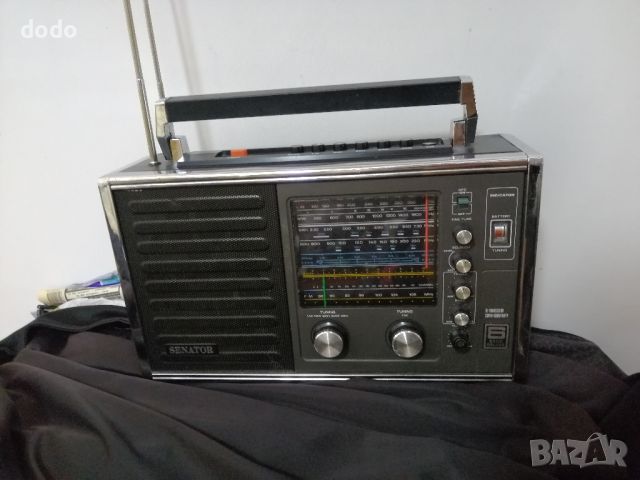 Sanyo Senator vintage радио , снимка 5 - Радиокасетофони, транзистори - 45659427