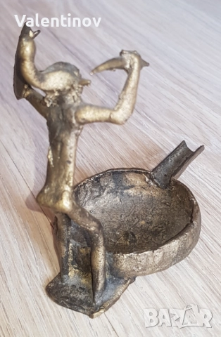 Старинна бронзова скулптура , снимка 2 - Антикварни и старинни предмети - 51662833