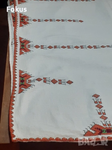Голяма стара бродирана покривка с български шевици, снимка 6 - Антикварни и старинни предмети - 53281586