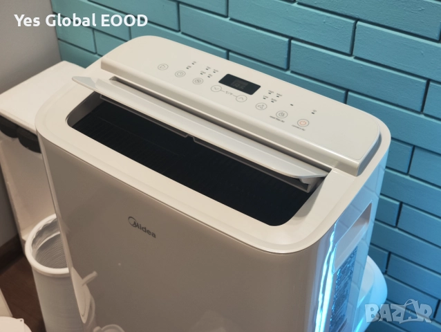 MIDEA Penguin 3-в-1 мобилен климатик 12000 BTU + обезвлажнител, снимка 2 - Климатици - 51681299
