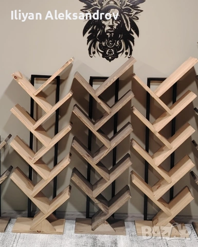 Компактна етажерка за книги