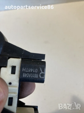 Превключвател за седалка за Peugeot 4007 2.2 HDI (2009) 8610A048, снимка 2 - Части - 53656234