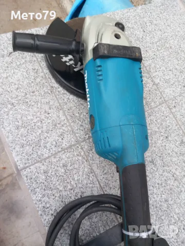 Makita GA 9020 Ъглошлайф , снимка 4 - Други инструменти - 48321153