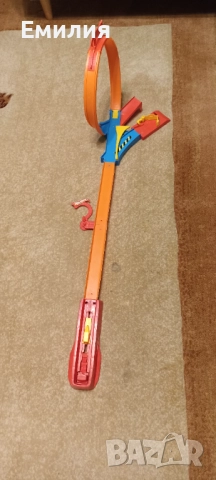 Писта Хот Уилс лупинг 