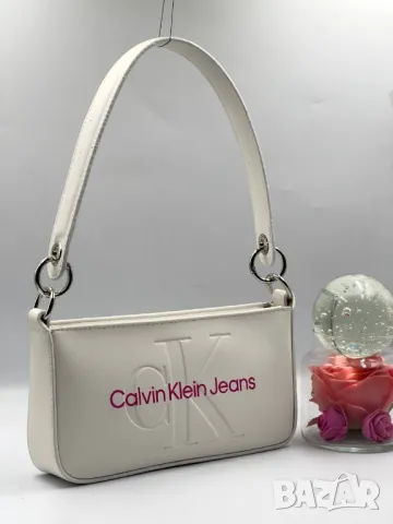 чанти Calvin Klein , снимка 17 - Чанти - 49170732