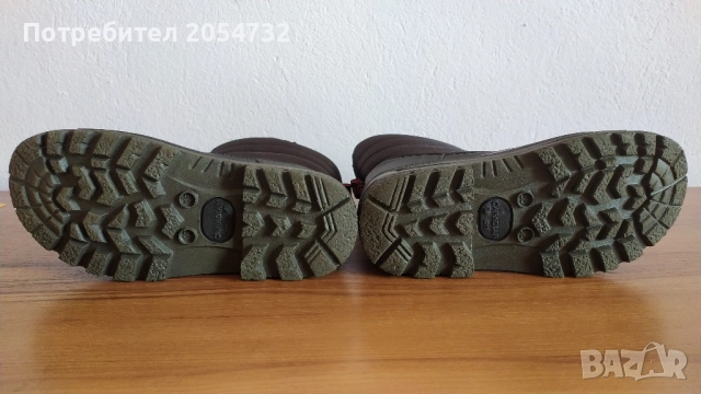 Нови апрески - Olang Canadian (35-36-ти номер), снимка 16 - Дамски апрески - 52157134