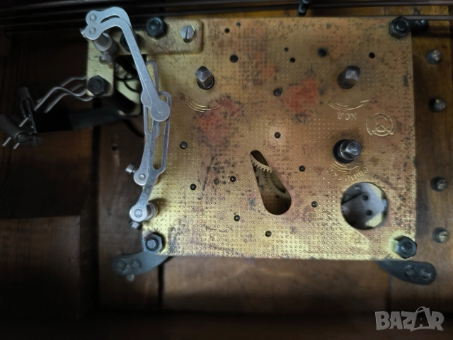 стар ссср настолен часовник от 1958 година марка владимир с ориг ключ и гонг, снимка 6 - Антикварни и старинни предмети - 52953627