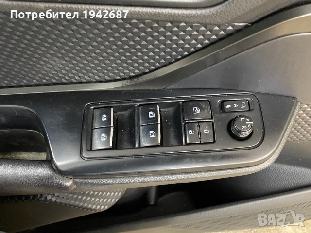 Седалки и кори за Тойота CH-R -2018, снимка 10 - Части - 45005322