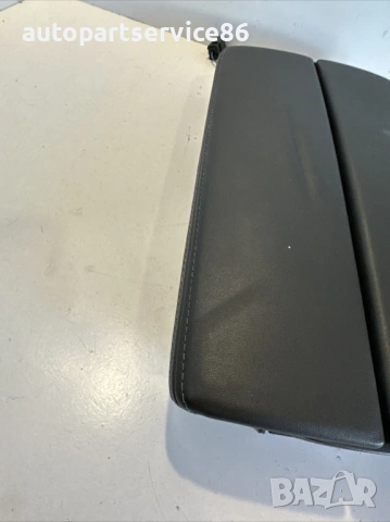 Преден Подлакътник Черна Кожа за Peugeot 3008 (2022) 9810060277, снимка 3 - Части - 53568718