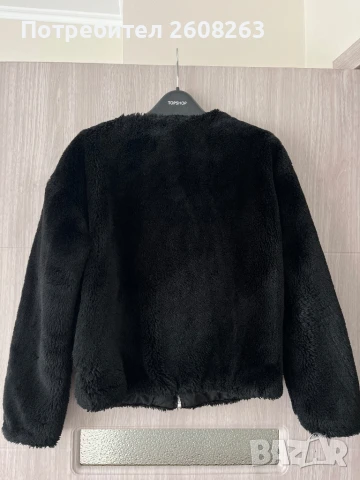 Пухено яке Bershka, снимка 4 - Якета - 50590842