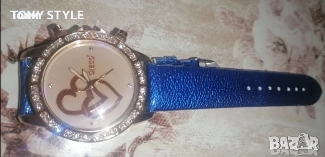 Нов Красив Дамски Часовник с Камъни, снимка 3 - Дамски - 51696879