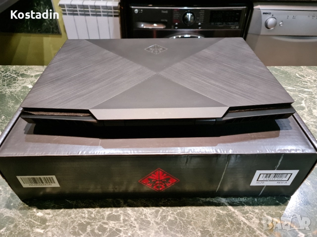 HP OMEN 17 ( 17-CB1001NU ) RTX 2080 SUPER, 32GB RAM, i7-10750H 5 GHz, снимка 4 - Лаптопи за игри - 51640479