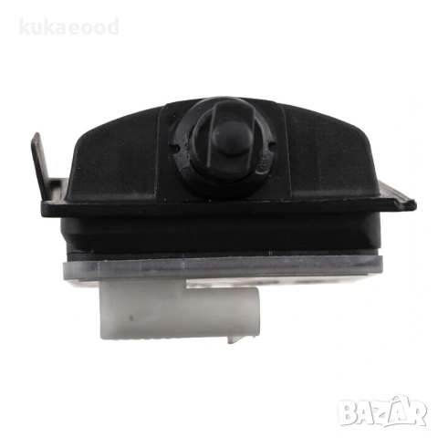 Моторче за заключване на резервоар за Mercedes CLA-Class C118, снимка 3 - Части - 54054484