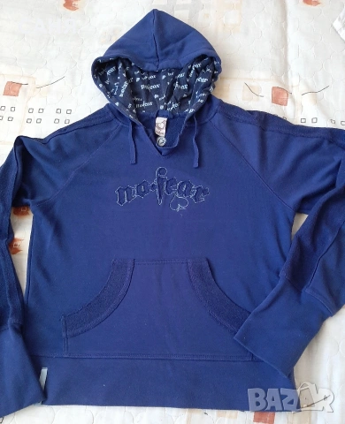 Два ,оригинални суитчъра, снимка 11 - Суичъри - 53573958