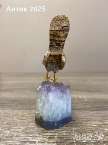 Фигурка на птица от яспис върху основа от аметист, снимка 5 - Антикварни и старинни предмети - 52707532