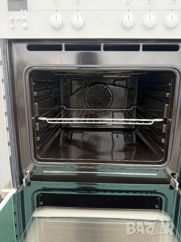 Бяла фурна за вграждане с плот Bosch Като нова, снимка 8 - Печки, фурни - 53426582