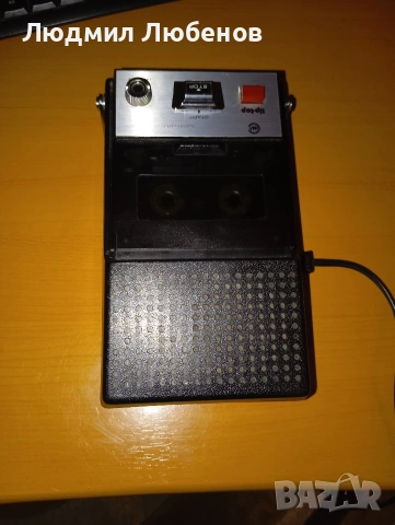 Малко немско касетофонче , снимка 4 - Радиокасетофони, транзистори - 54236290