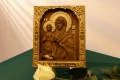Релефна православна икона на Дева Мария Троеручица – позлатена, снимка 6