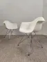  Стол Eames DAR от Vitra , снимка 2