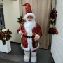 Декоративна фигура на Дядо Коледа с пухкав червен кожух, снимка 4