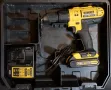 Продавам комплект ударен винтоверт DeWalt DCD776. Цената е крайна, снимка 1