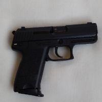 Продавам боен пистолет H&K USP compact 9×19мм., снимка 1 - Бойно оръжие - 45146176