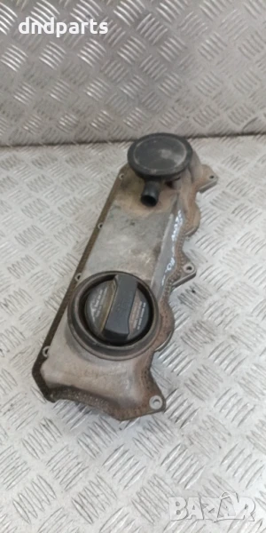 Капак клапани VW Golf 4 1.9TDI 110hp 1999г.	, снимка 1