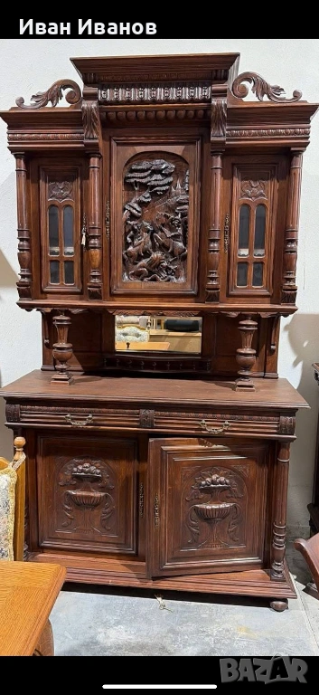 Античен бюфет, снимка 1