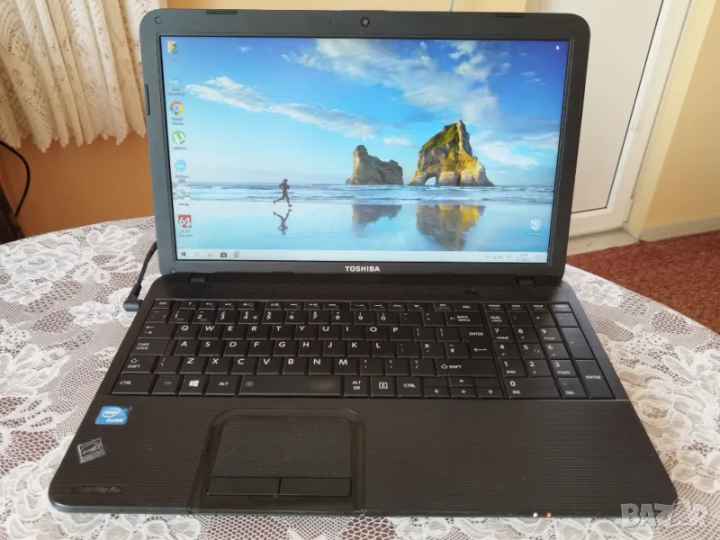 Лаптоп Toshiba Satellite Pro C850, снимка 1