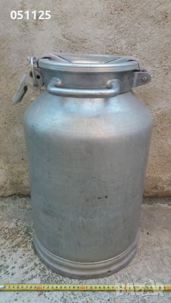 отличен алуминиев гюм за мляко с капак и маркировка 30 литра , снимка 1