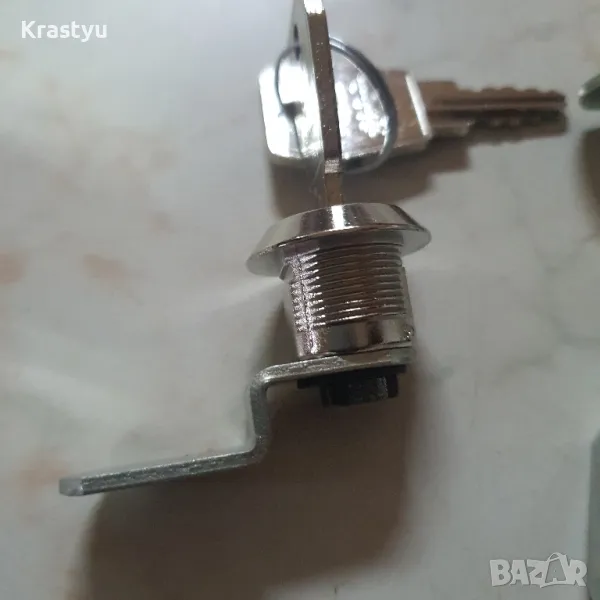 ключалки за метални шкафчета -Нови, снимка 1