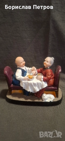 Изящна фигурка "Баба и дядо на масата", снимка 1