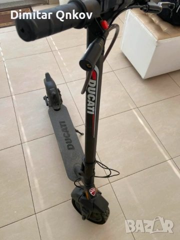 Електирически скутер - тротинетка DUCATI PRO-II PLUS TS, снимка 8 - Мотоциклети и мототехника - 53712487