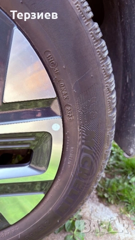 Хюндай Кона електрик оригинални джанти с гуми, снимка 2 - Гуми и джанти - 54180265