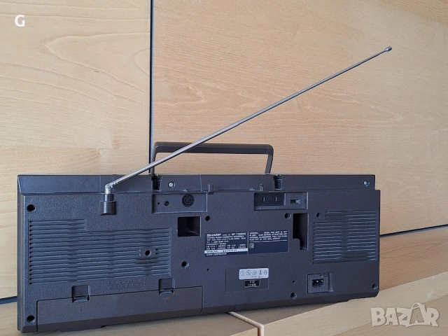 Стерео радиокасетофон Sharp GF-7300HG. Всичко работи, като нов!, снимка 10 - Радиокасетофони, транзистори - 53982022