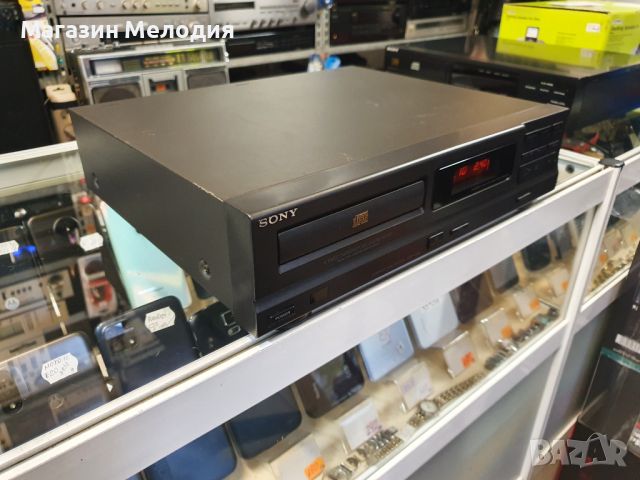 CD Player SONY CDP-M18 В отлично техническо състояние, много добър външен вид., снимка 7 - Декове - 45420177