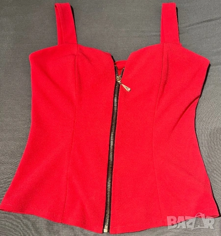 Неоново червено-розов топ с подплънки, снимка 2 - Корсети, бюстиета, топове - 54240562