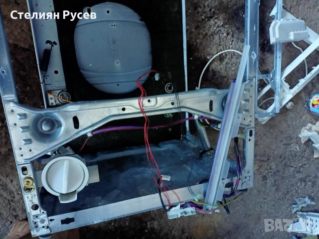 ЗА ЧАСТИ пералня miele softtronic w416 миеле изгорял нагревател и платката не работи, отпред панела , снимка 6 - Перални - 52028546